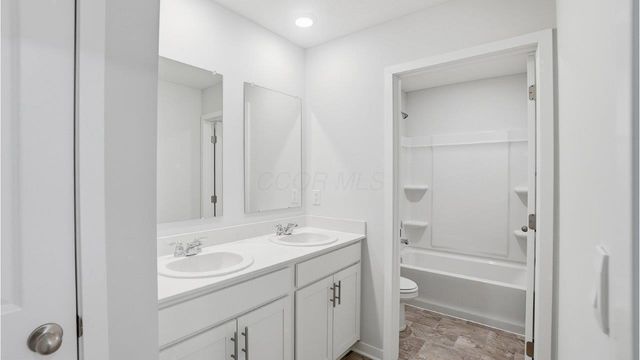 2741 Carrowmore Court, Delaware, OH 43015