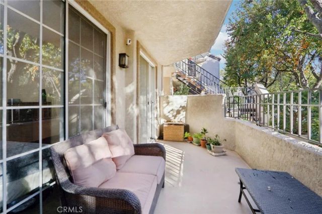 24111 Del Monte 3, Valencia, CA 91355