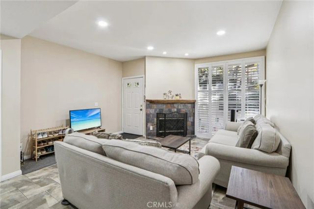 24111 Del Monte 3, Valencia, CA 91355