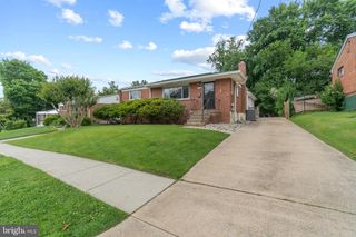 2711 HENDERSON AVE, Silver Spring, MD 20902