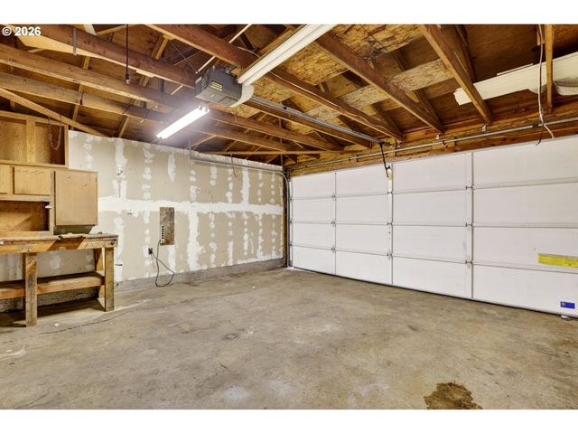 2607 E 26TH St, Vancouver, WA 98661