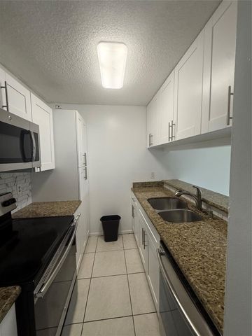 2730 Forest Hills Boulevard 204, Coral Springs, FL 33065