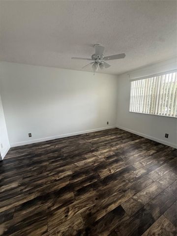 2730 Forest Hills Boulevard 204, Coral Springs, FL 33065