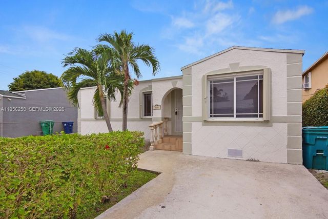 830 NW 74th St, Miami, FL 33150