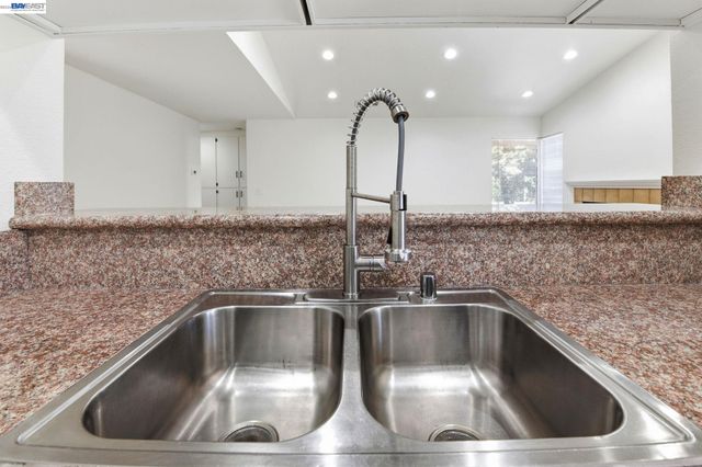 935 Cherry Glen Cir 219, Fremont, CA 94536