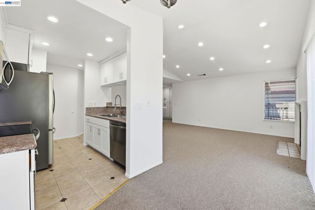 935 Cherry Glen Cir 219, Fremont, CA 94536