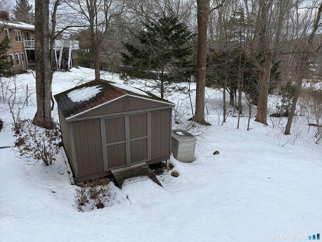 151 Fans Rock Road, Hamden, CT 06518