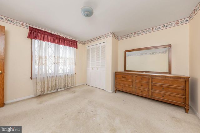 330 FIRST AVE, Lindenwold, NJ 08021