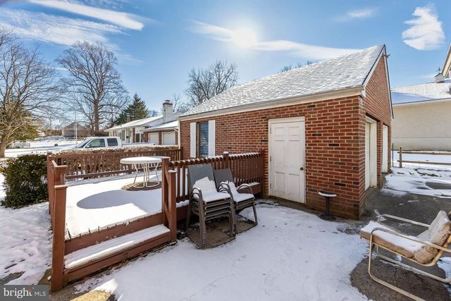 330 FIRST AVE, Lindenwold, NJ 08021