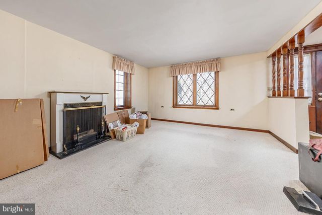 330 FIRST AVE, Lindenwold, NJ 08021