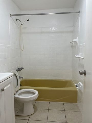 141 Pierce Street 22, Malden, MA 02148