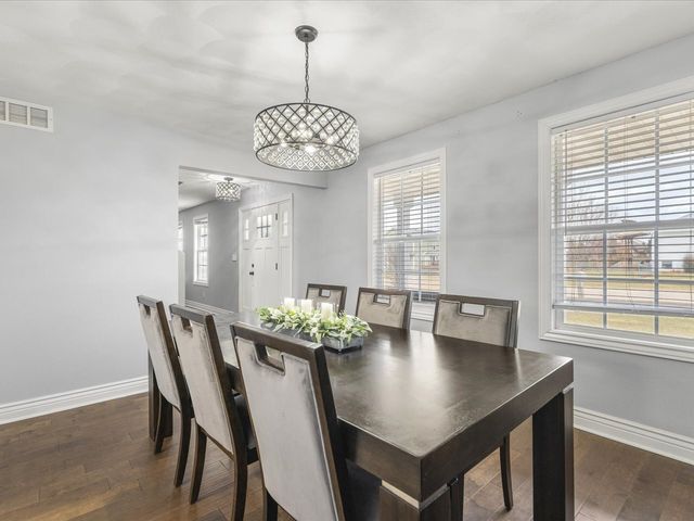 7218 Salzbrenner Lane, Machesney Park, IL 61115