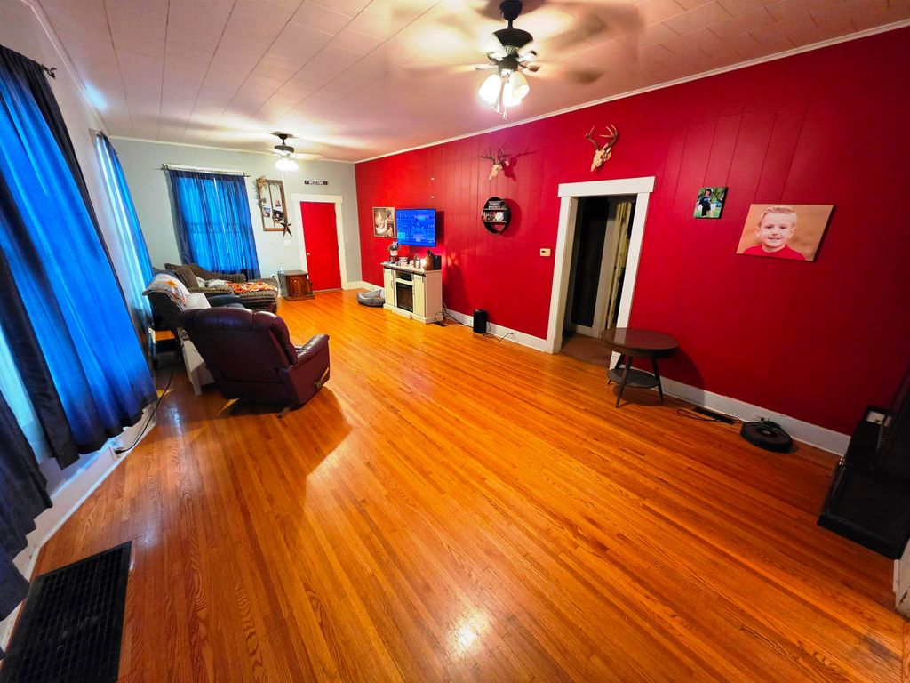 Image 13 of property listing at 227 E Bennett Street, Salem, IL 62881