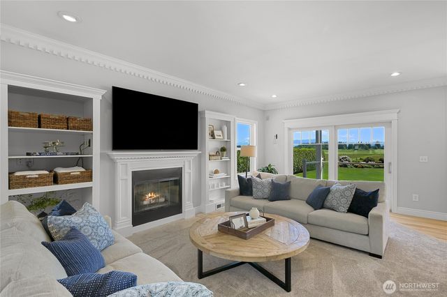 359 E Wiser Lake Road, Lynden, WA 98264