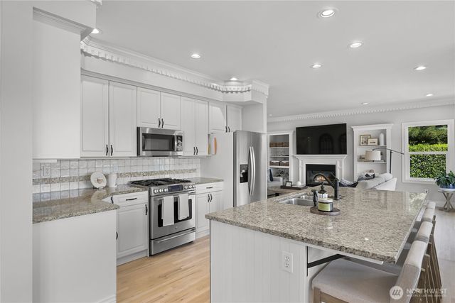 359 E Wiser Lake Road, Lynden, WA 98264
