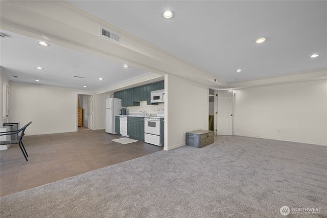 359 E Wiser Lake Road, Lynden, WA 98264