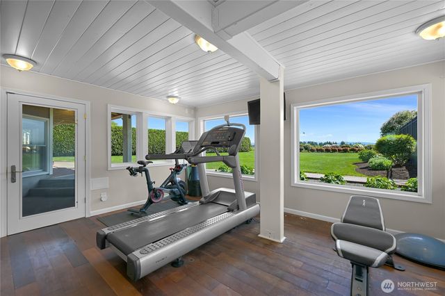 359 E Wiser Lake Road, Lynden, WA 98264