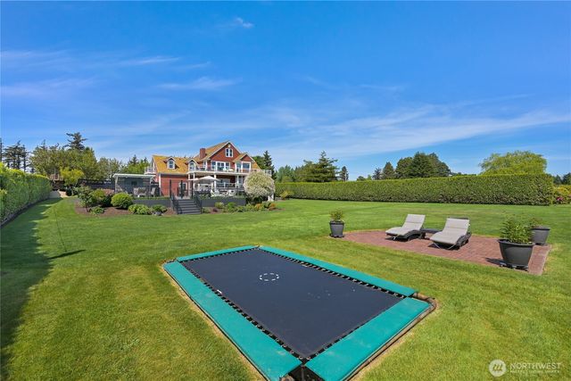 359 E Wiser Lake Road, Lynden, WA 98264