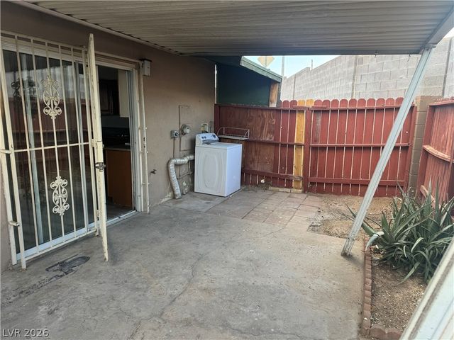 119 East Van Wagenen Street, Henderson, NV 89015