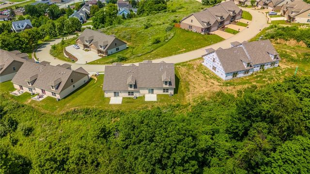 740 Sandstone Way, Rostraver, PA 15012