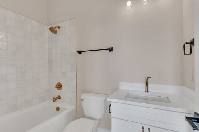 1424 54th Ave N Apt 2, Nashville, TN 37209