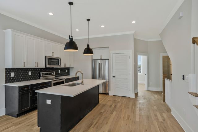 1424 54th Ave N Apt 2, Nashville, TN 37209
