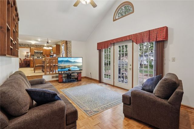 4302 Mitchell Rd, Neshannock Twp, PA 16105