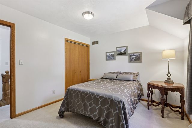 4302 Mitchell Rd, Neshannock Twp, PA 16105