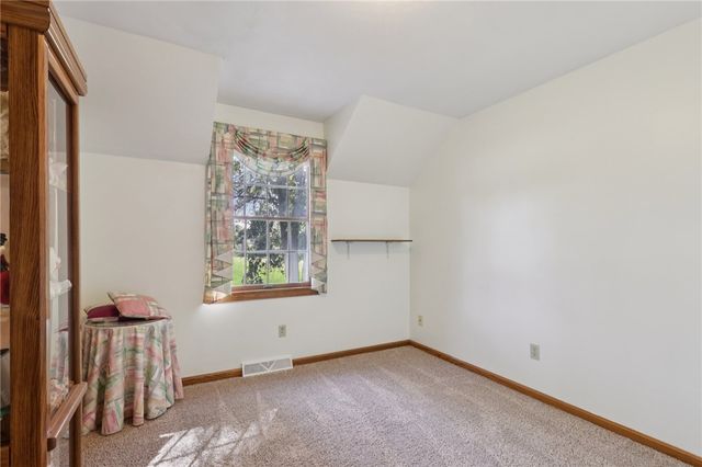 4302 Mitchell Rd, Neshannock Twp, PA 16105