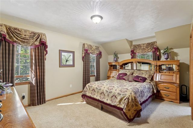 4302 Mitchell Rd, Neshannock Twp, PA 16105