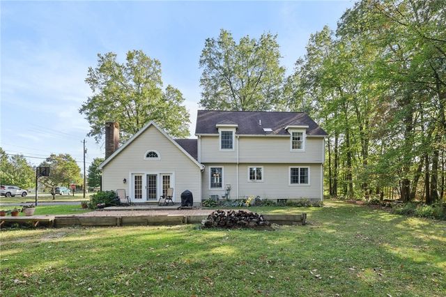 4302 Mitchell Rd, Neshannock Twp, PA 16105