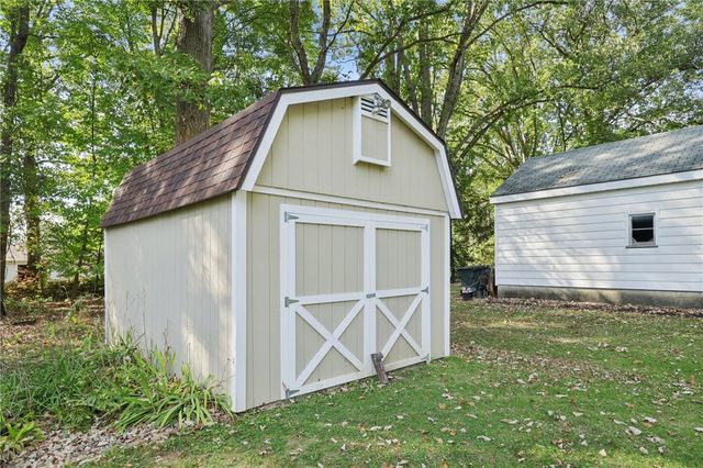 4302 Mitchell Rd, Neshannock Twp, PA 16105