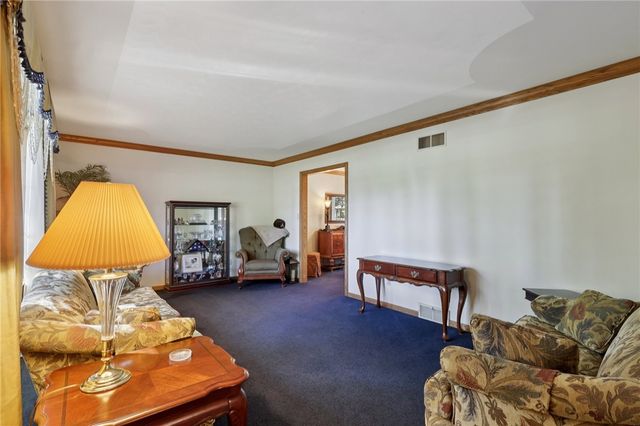 4302 Mitchell Rd, Neshannock Twp, PA 16105