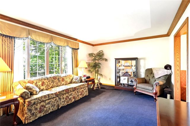 4302 Mitchell Rd, Neshannock Twp, PA 16105