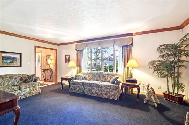 4302 Mitchell Rd, Neshannock Twp, PA 16105