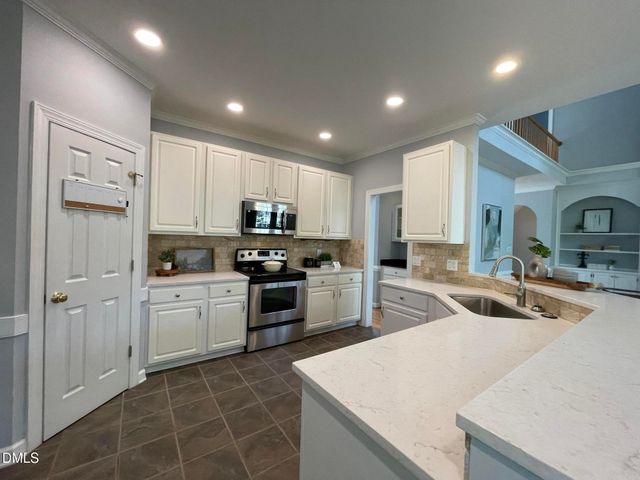 703 Cricketfield Lane, Cary, NC 27518