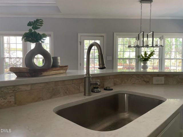 703 Cricketfield Lane, Cary, NC 27518