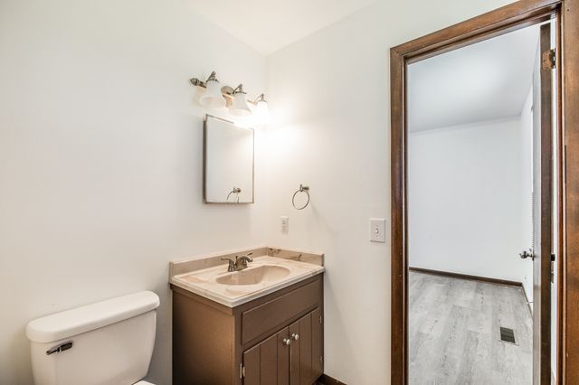 241 Corinth Rd, Portland, TN 37148