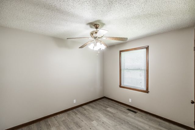 241 Corinth Rd, Portland, TN 37148