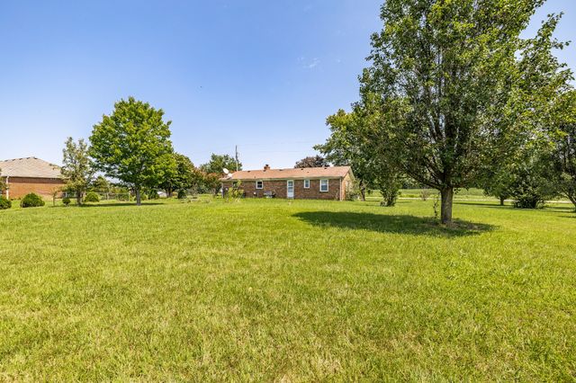 241 Corinth Rd, Portland, TN 37148