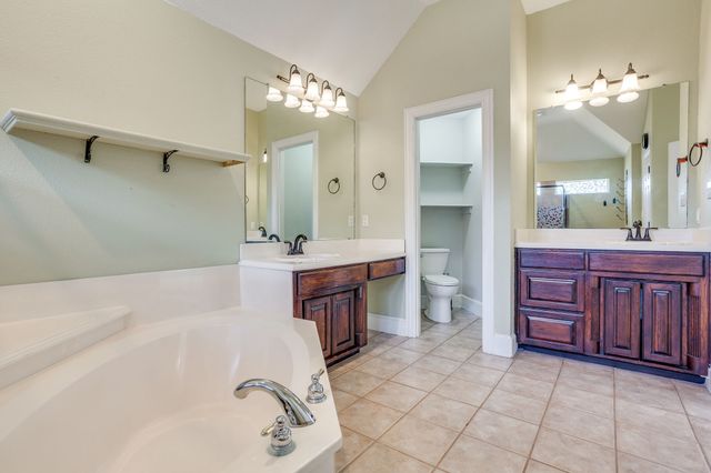 170 S Bear Creek Lane, Cresson, TX 76035