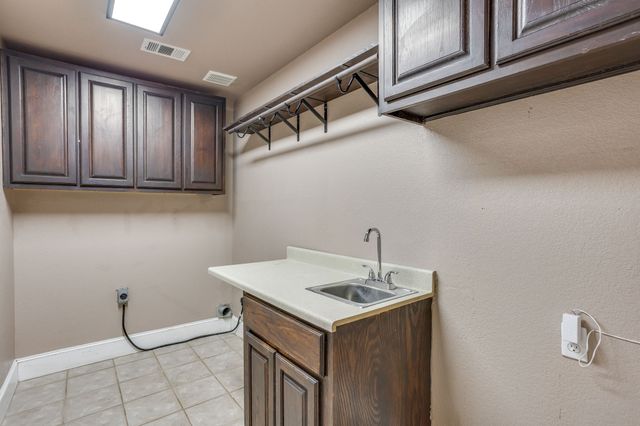 170 S Bear Creek Lane, Cresson, TX 76035