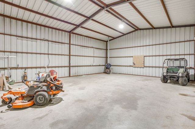 170 S Bear Creek Lane, Cresson, TX 76035