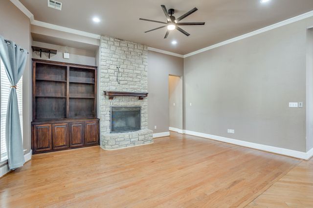 170 S Bear Creek Lane, Cresson, TX 76035