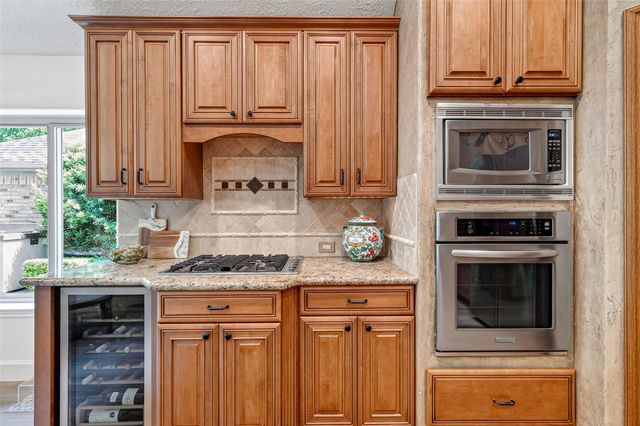 1223 Parkhaven Lane, Houston, TX 77077