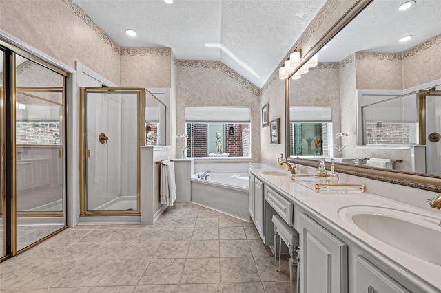 1223 Parkhaven Lane, Houston, TX 77077