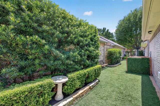 1223 Parkhaven Lane, Houston, TX 77077