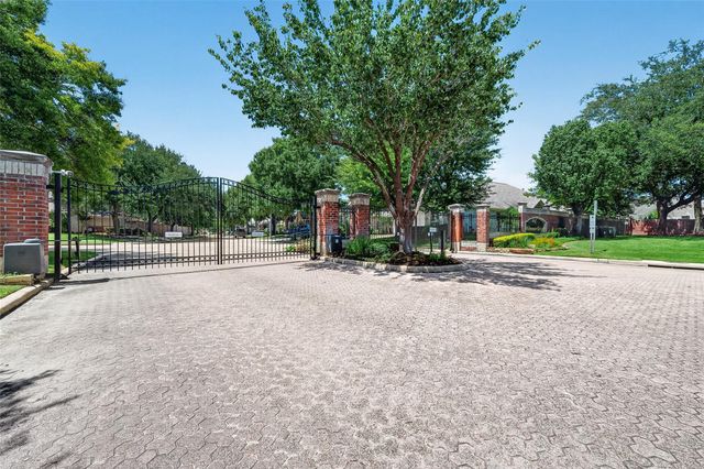 1223 Parkhaven Lane, Houston, TX 77077