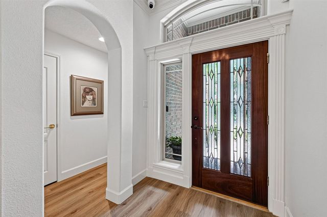 1223 Parkhaven Lane, Houston, TX 77077