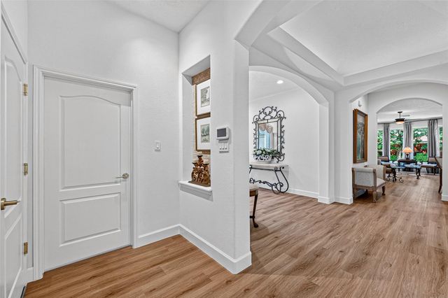 1223 Parkhaven Lane, Houston, TX 77077